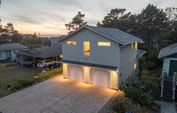 7155 Glen Avenue, Gleneden Beach, OR 97388