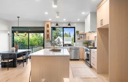 8192 SW 39th AVE, Portland, OR 97219