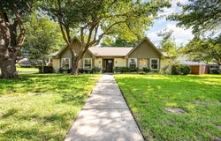 432 Pleasant Valley Lane, Richardson, TX 75080