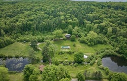 50 Little Rest Rd, Brimfield, MA 01010