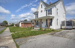 205 3RD AVENUE, BURNHAM, PA 17009