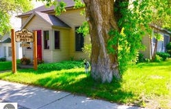 8615 S MAPLE CITY ROAD, MAPLE CITY, MI 49664
