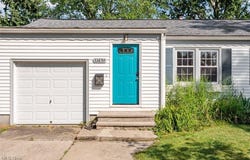 33894 Lawton Avenue, Eastlake, OH 44095
