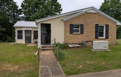 2005 W Wood St, PARIS, TN 38242