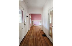 3744 SE MARKET ST, Portland, OR 97214