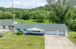 6088 Willowdale Avenue SE, Waynesburg, OH 44688