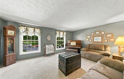 140 Slatewood Ct, Bethel Park, PA 15102