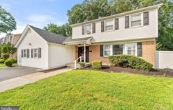 325 ORCHARD AVENUE, SOMERDALE, NJ 08083
