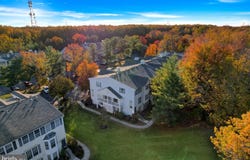 23 VERSAILLES COURT, HAMILTON, NJ 08619