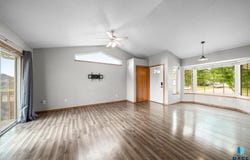 4801 S Galway Ave, Sioux Falls, SD 57106