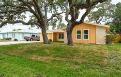 1906 Cochran, Rockport, TX 78382