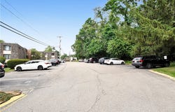 331 Forest Green Dr, Coraopolis, PA 15108