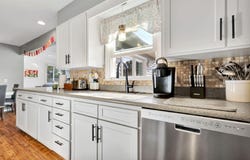 5105 Wallingford Drive NW, Comstock Park, MI 49321