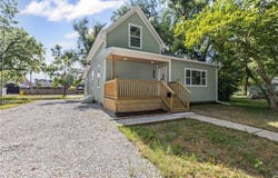 316 S Oak Street, Ottawa, KS 66067