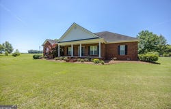 737 Raleigh Cobb, Hawkinsville, GA 31036