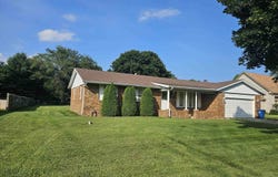 29591 County Road 22, Elkhart, IN 46517-8613