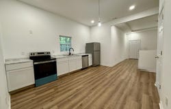 819 Winkler Ave, Louisville, KY 40208