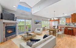 425 SE Shell Avenue, #4, Depoe Bay, OR 97341