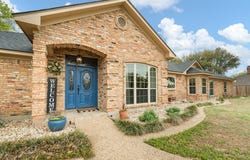 1004 Canyon Court, Cleburne, TX 76033