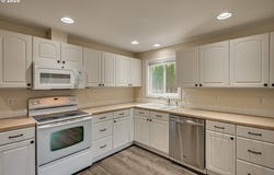 102 W HUMPHREY ST, Yacolt, WA 98675
