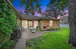 702 Kiowa Drive W, Lake Kiowa, TX 76240
