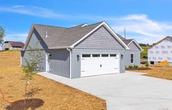390 Hillvale Rd, Clinton, TN 37716