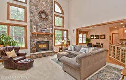 326 Sunset Avenue, Pocono Manor, PA 18349