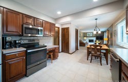 2934 Meadowbrook Drive SE, Grand Rapids, MI 49546