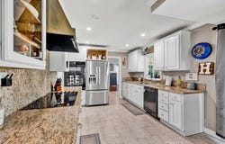 2721 E Adams Avenue, Orange, CA 92867