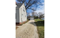 845 Willard Avenue SE, Warren, OH 44484