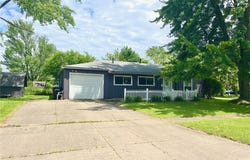 943 Hollis Drive, Elyria, OH 44035
