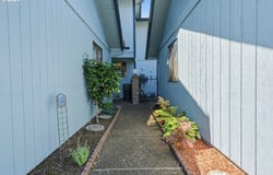 3335 JACKSON St, Albany, OR 97322