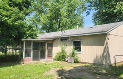 1823 Cambridge Drive, Warsaw, IN 46580