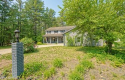 10 Sugar Pine Road, Queensbury, NY 12804