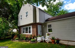 8618 LIBERIA AVE, MANASSAS, VA 20110