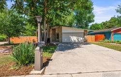 603 Hilltop St, Longmont, CO 80504