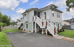 28 Evergreen Place, Keansburg, NJ 07734