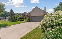 2388 Chestnut Crescent, Saline, MI 48176