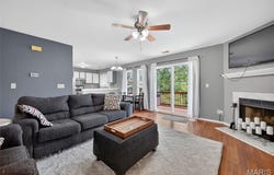 812 Sugar Valley Court, St Peters, MO 63376