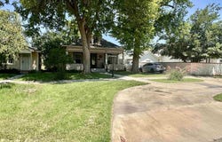 207 S Kentucky Avenue, Roswell, NM 88203
