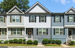 2832 Saratoga Lake View, Decatur, GA 30034