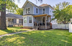 1012 Spruce Street, Leavenworth, KS 66048