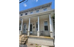 123 E WATER STREET, MIDDLETOWN, PA 17057