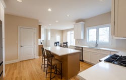 6441 Blackhawk Trail, Indian Head Park, IL 60525