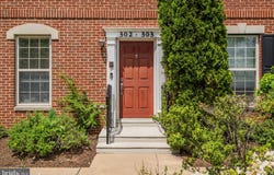 303 SURGEON GENERALS COURT, PHILADELPHIA, PA 19146