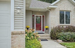 8289 Tiffany Avenue NE, Rockford, MI 49341