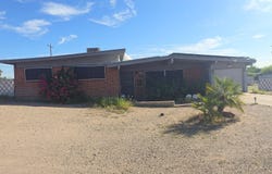 1882 W Camelot Road, Tucson, AZ 85713