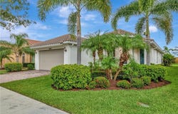 9624 SW Royal Poinciana Drive, Port St Lucie, FL 34987