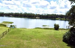 126 MIRROR LAKE Drive, Interlachen, FL 32148
