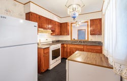 712 N Rath Avenue, Ludington, MI 49431